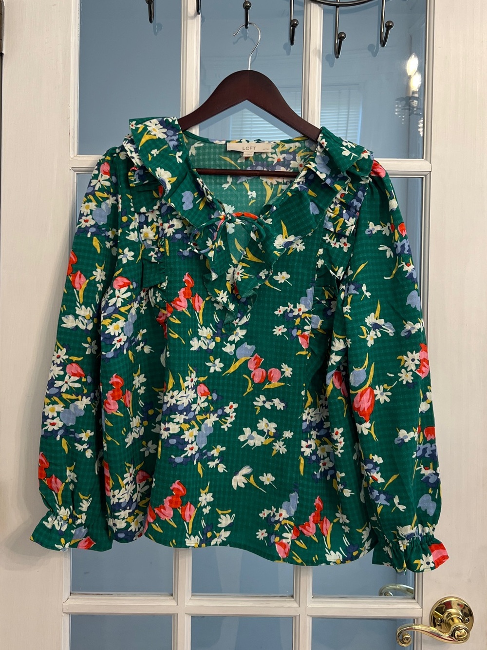 LOFT Women’s Petite Green Floral Ruffle Tie Neck Long Sleeve Blouse LP